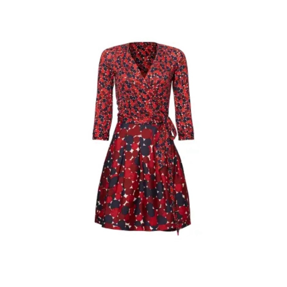 Hard to find Mikado DVF Diane Von Furstenberg wrap dress. Size 4.